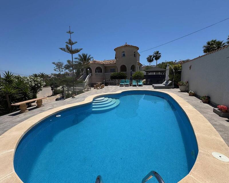 5 Cuarto Villa en venta