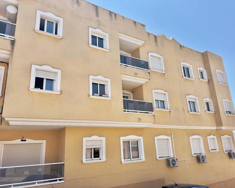 Apartment for sale in Benijófar, Alicante