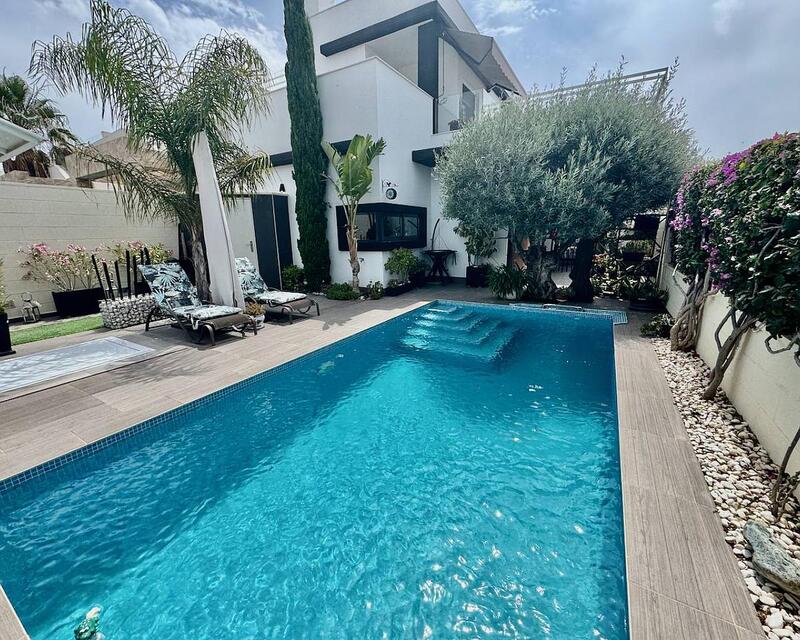 Villa en venta en Ciudad Quesada, Alicante