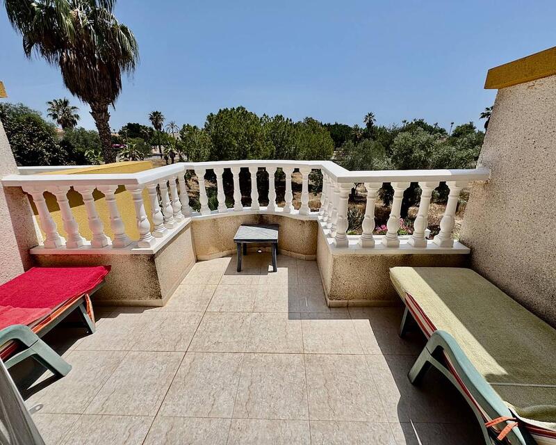 2 Cuarto Villa en venta
