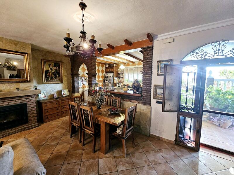 4 Cuarto Casa Cueva en venta