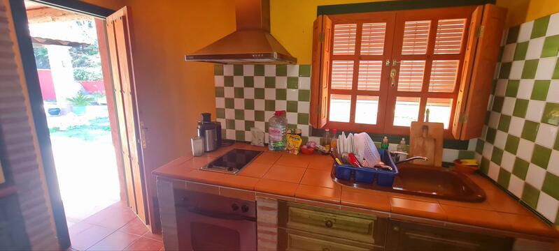 2 спальная комната Деревенский Дом продается