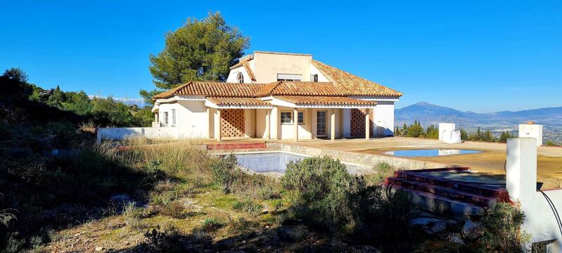Villa til salg i Alhaurin el Grande, Málaga