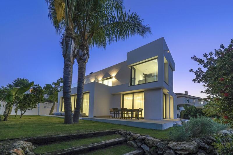 Villa en venta en Marbella, Málaga