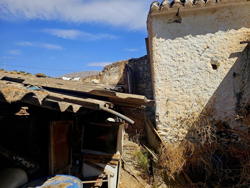 3 bedroom Country House for sale
