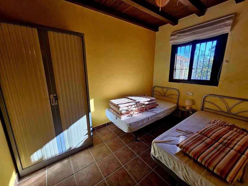 2 bedroom Country House for sale 2 bedroom Country House for sale