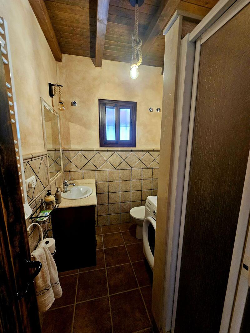 2 bedroom Country House for sale 2 bedroom Country House for sale