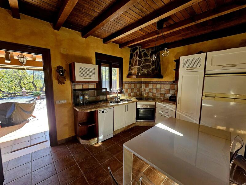 2 bedroom Country House for sale 2 bedroom Country House for sale