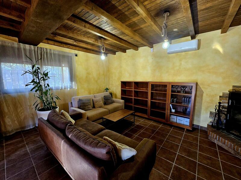 2 bedroom Country House for sale 2 bedroom Country House for sale