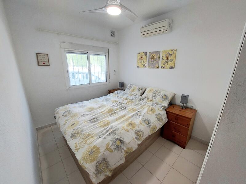 2 Cuarto Villa en venta