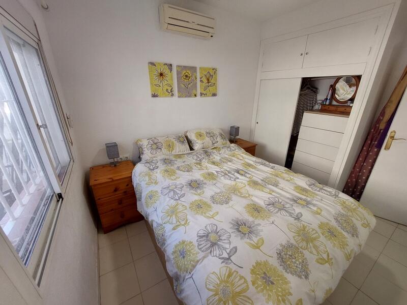 2 Cuarto Villa en venta