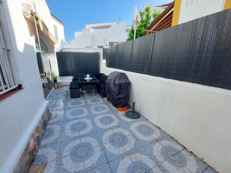 2 Cuarto Villa en venta