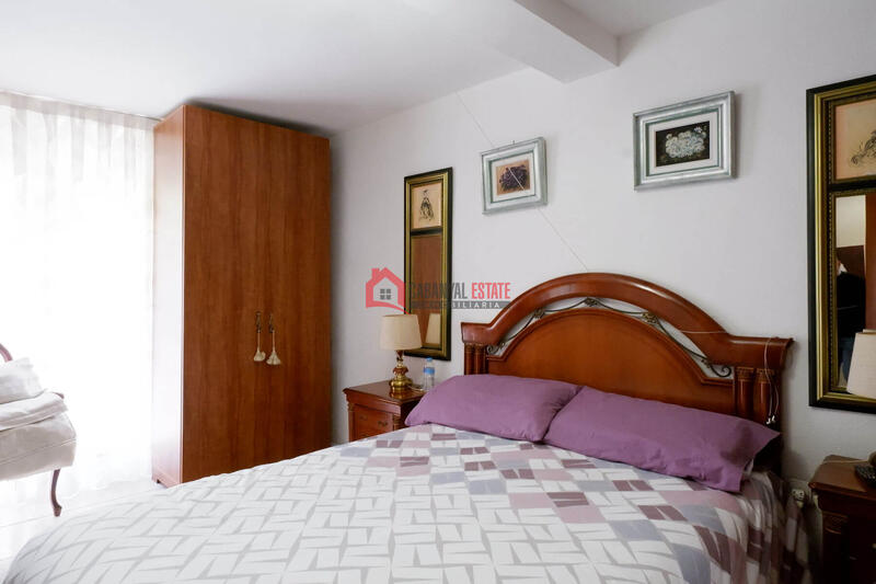 6 Cuarto Adosado en venta