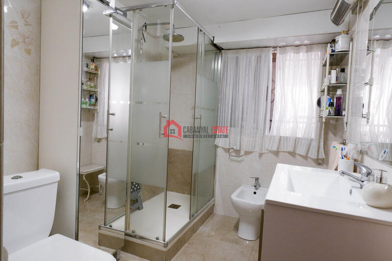 6 Cuarto Adosado en venta