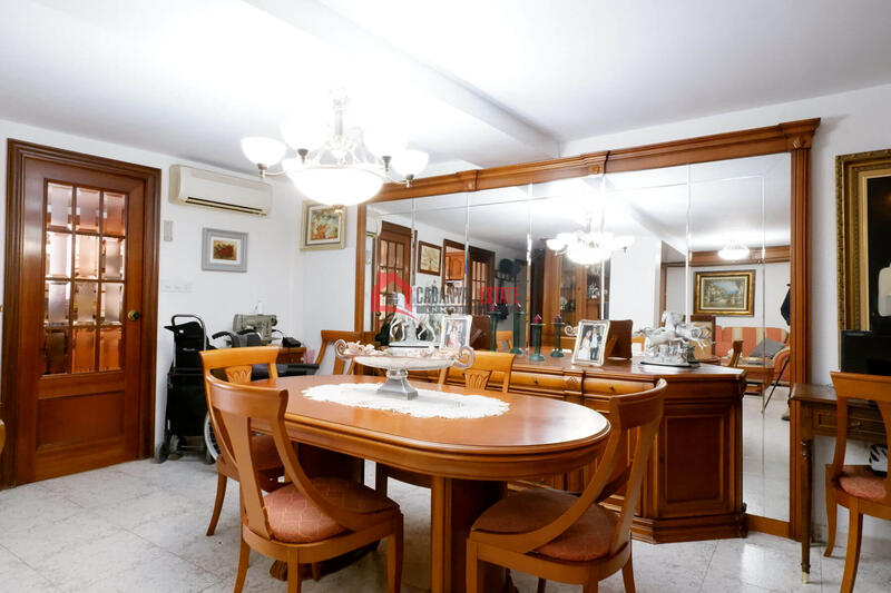 6 Cuarto Adosado en venta