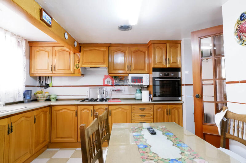 6 Cuarto Adosado en venta