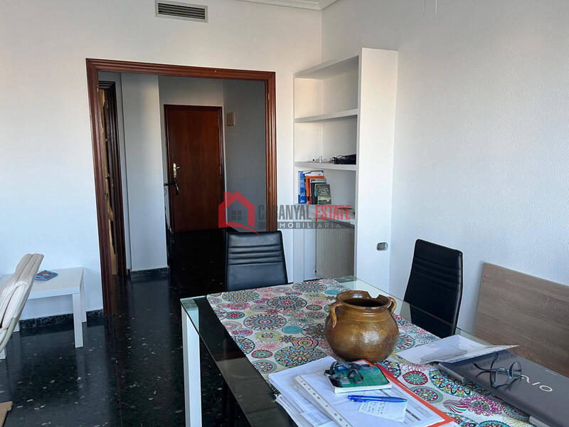 4 Schlafzimmer Appartement zu verkaufen