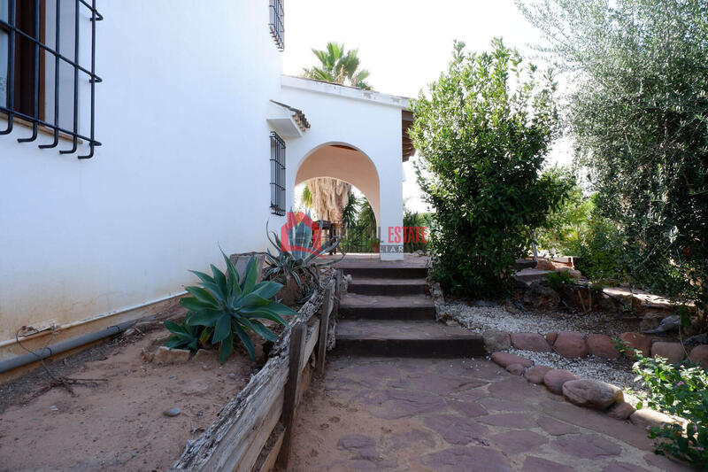 4 Cuarto Villa en venta