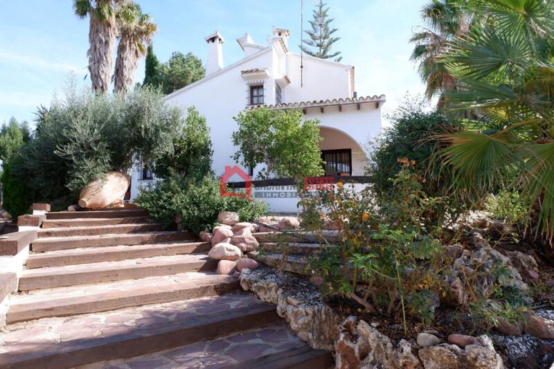 4 Cuarto Villa en venta