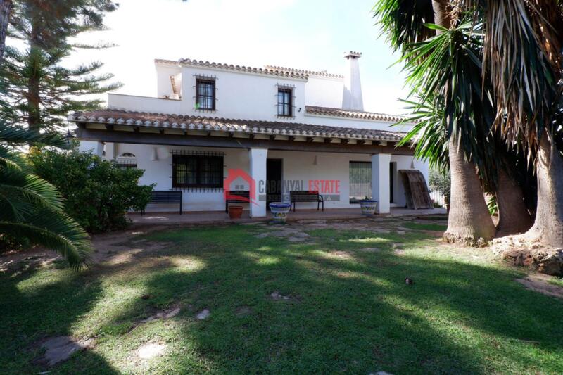4 Cuarto Villa en venta