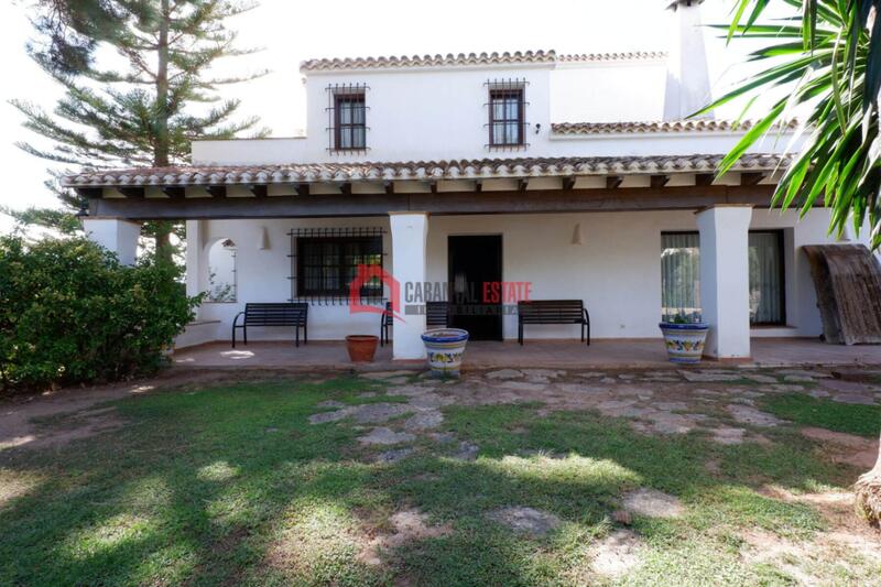 4 Cuarto Villa en venta