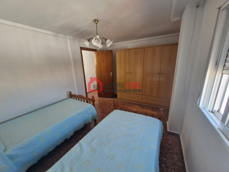 4 bedroom Apartment for sale