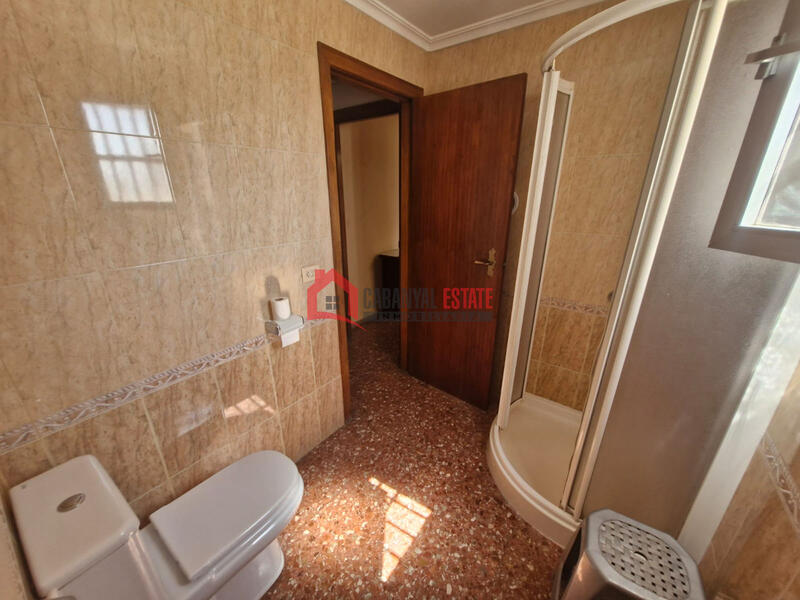 4 bedroom Apartment for sale