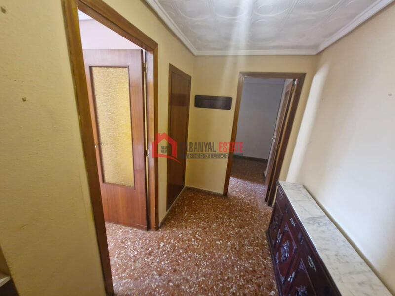 4 bedroom Apartment for sale