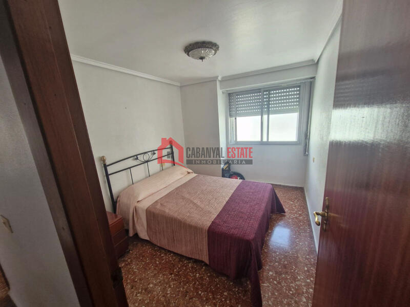 4 bedroom Apartment for sale