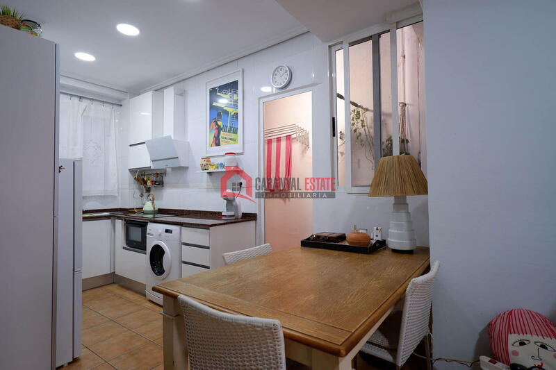 3 bedroom Apartment for sale