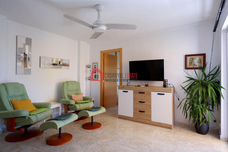 1 bedroom Apartment for Long Term Rent