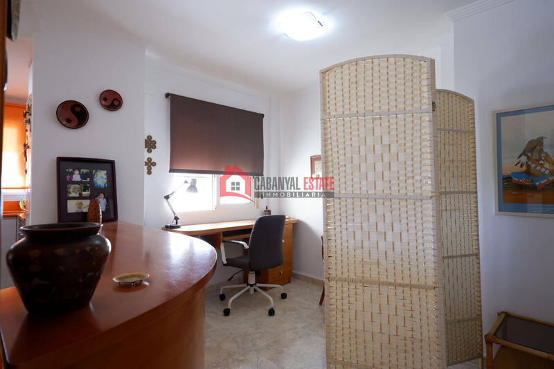 1 bedroom Apartment for Long Term Rent