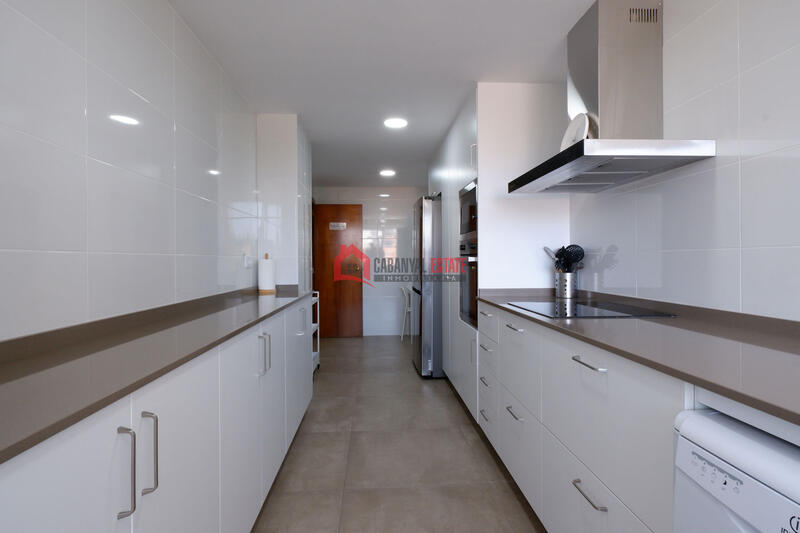 3 slaapkamer Appartement voor lange termijn huur