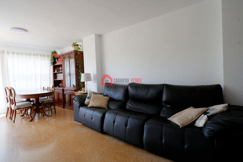 3 slaapkamer Appartement voor lange termijn huur