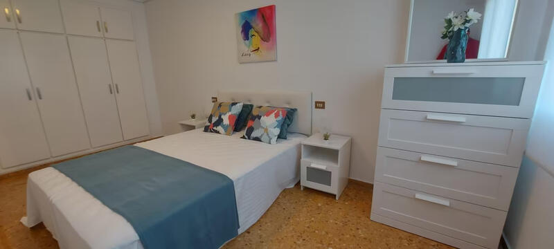 3 bedroom Apartment for sale