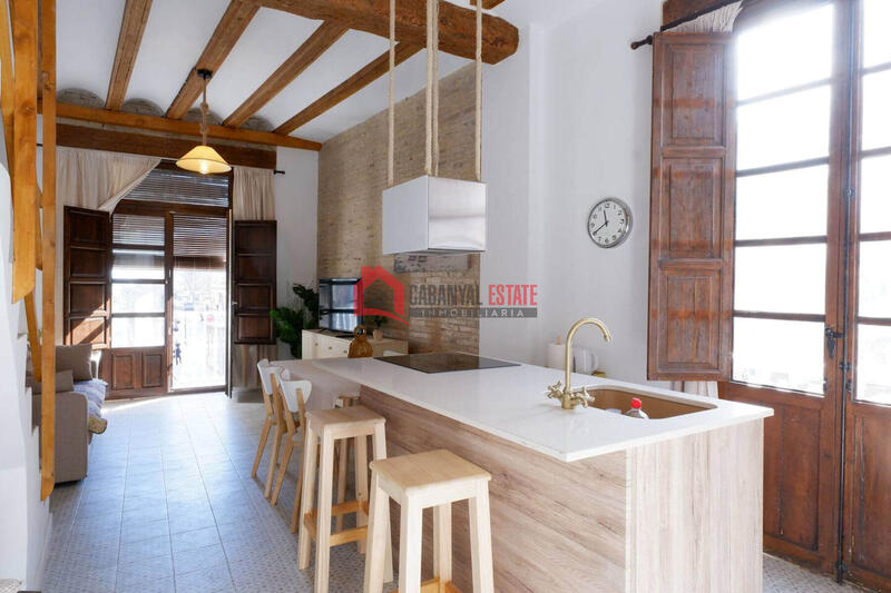 1 bedroom Duplex for Long Term Rent