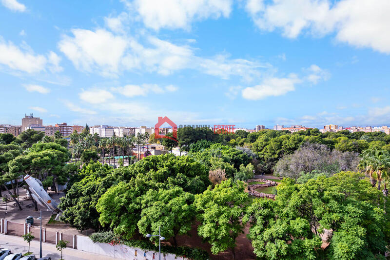 4 bedroom Apartment for sale