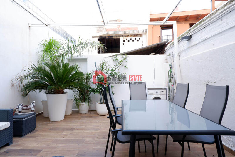 2 bedroom Apartment for Long Term Rent