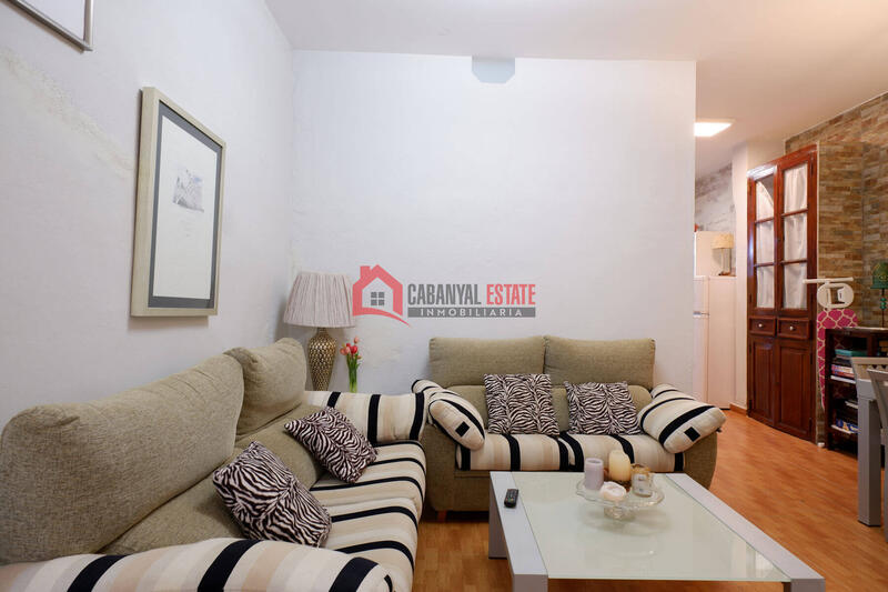 2 bedroom Apartment for Long Term Rent