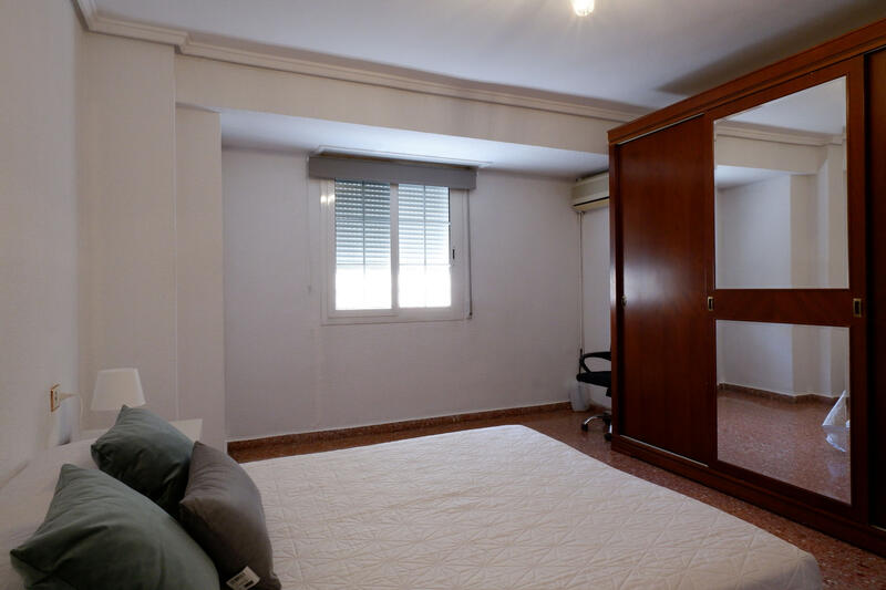 4 bedroom Apartment for Long Term Rent 4 bedroom Apartment for Long Term Rent