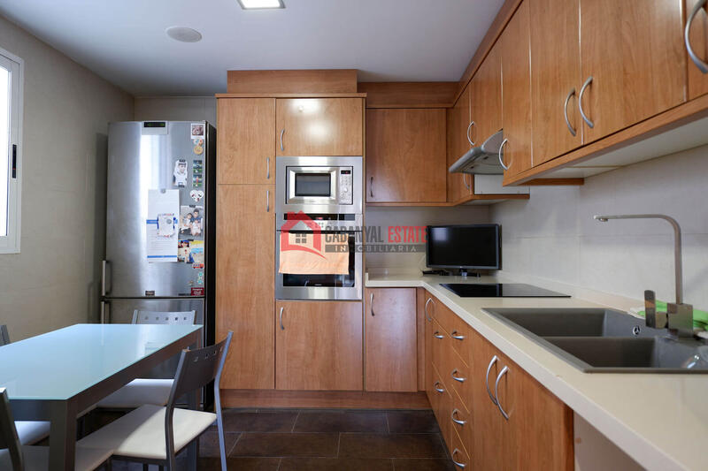 4 soverom Leilighet til salgs 4 soverom Leilighet til salgs