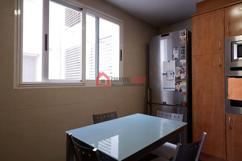 4 soverom Leilighet til salgs 4 soverom Leilighet til salgs