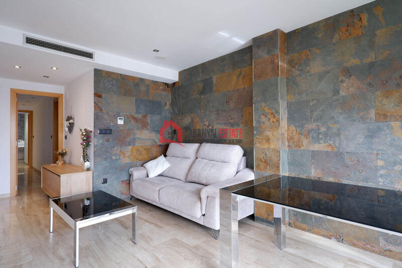 4 soverom Leilighet til salgs 4 soverom Leilighet til salgs