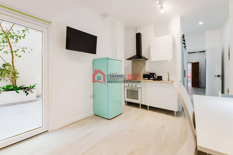 1 slaapkamer Appartement voor lange termijn huur