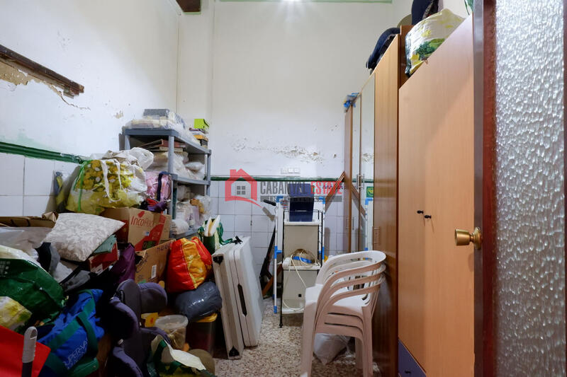 4 bedroom Apartment for sale