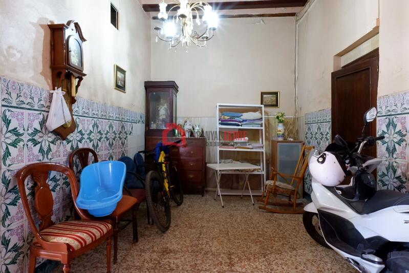 4 bedroom Apartment for sale