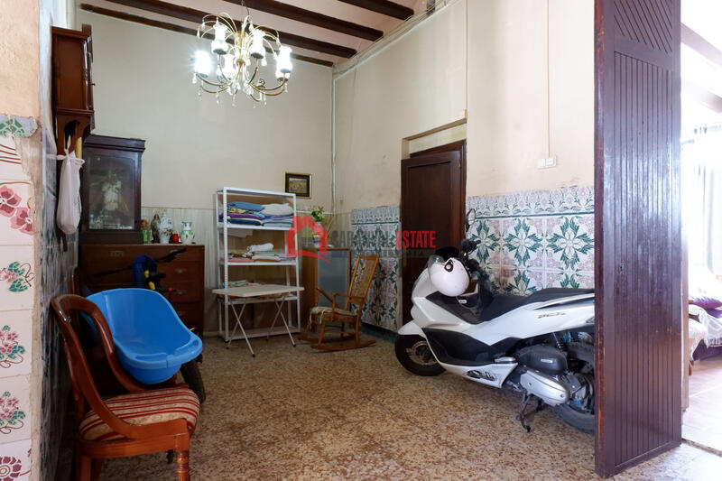 4 bedroom Apartment for sale