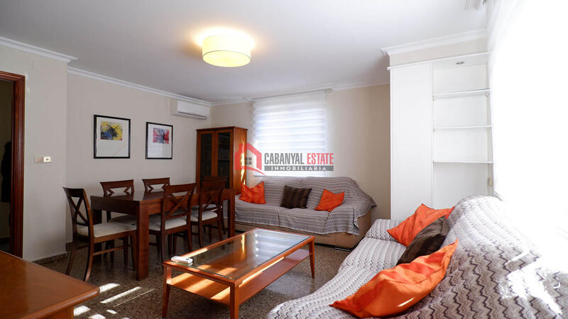 3 bedroom Apartment for Long Term Rent