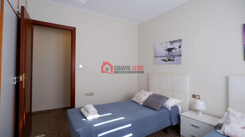 3 bedroom Apartment for Long Term Rent