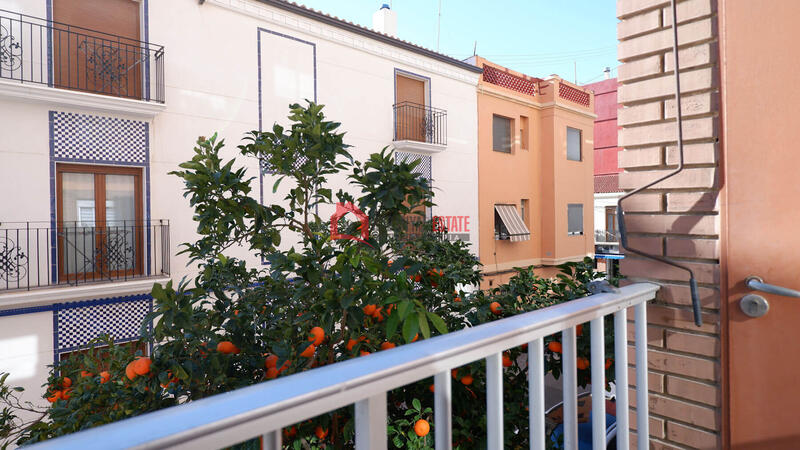 3 bedroom Apartment for Long Term Rent